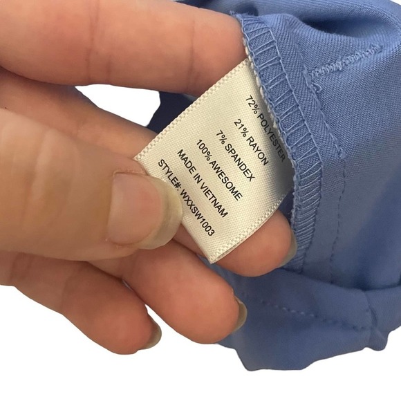 FIGS Rafaela™ Oversized Scrub Top in Winning Blue - Picture 8 of 13